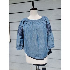 Gap 1969 cotton chambray looking top